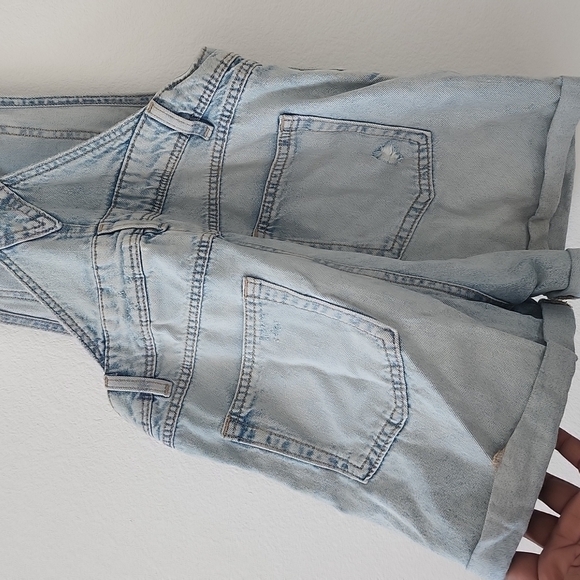 H&M Distress Denim Overall Shorts shortall Summer Casual Outing - Picture 5 of 12